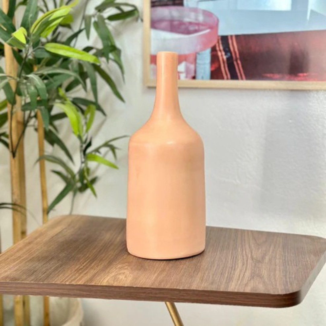 Vase artisanal bouteille nude grand 2